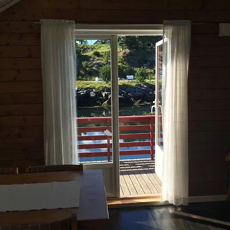 Rindebua * Stamsund